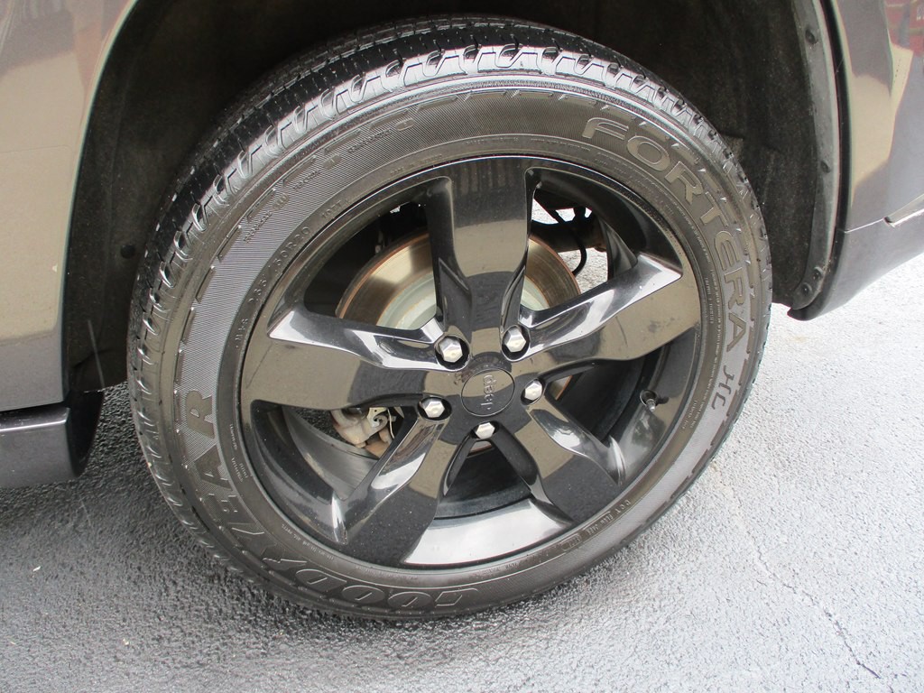 2015 Jeep Grand Cherokee Image 25