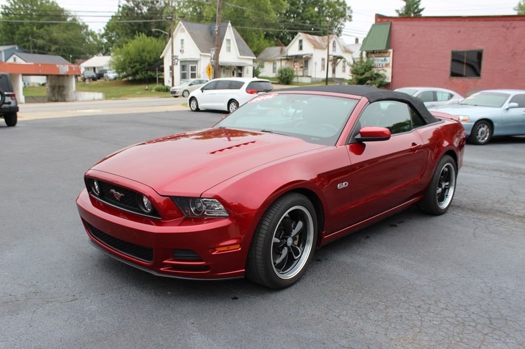 2014 Ford Mustang Image 2