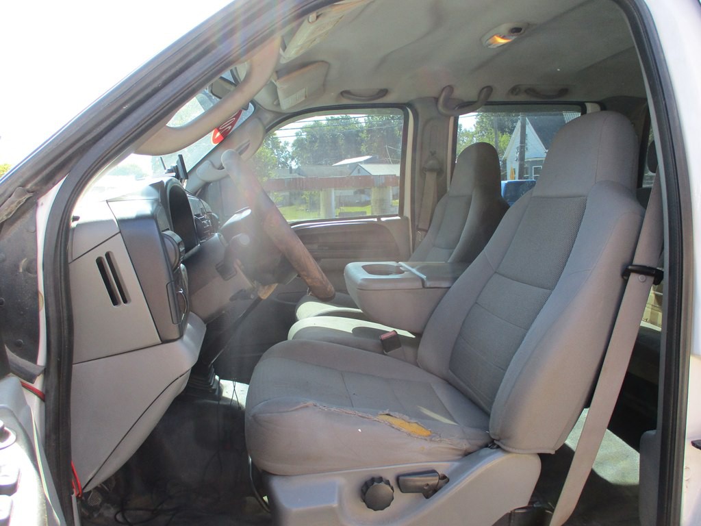 2007 Ford F-350 Image 11