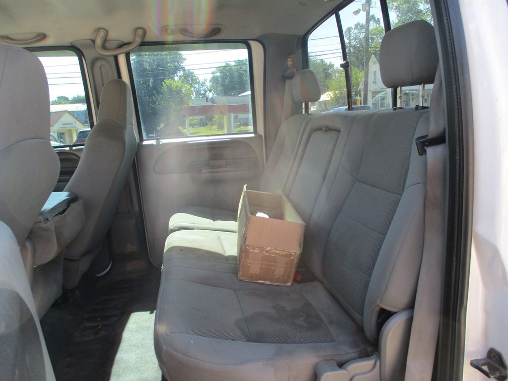2007 Ford F-350 Image 12