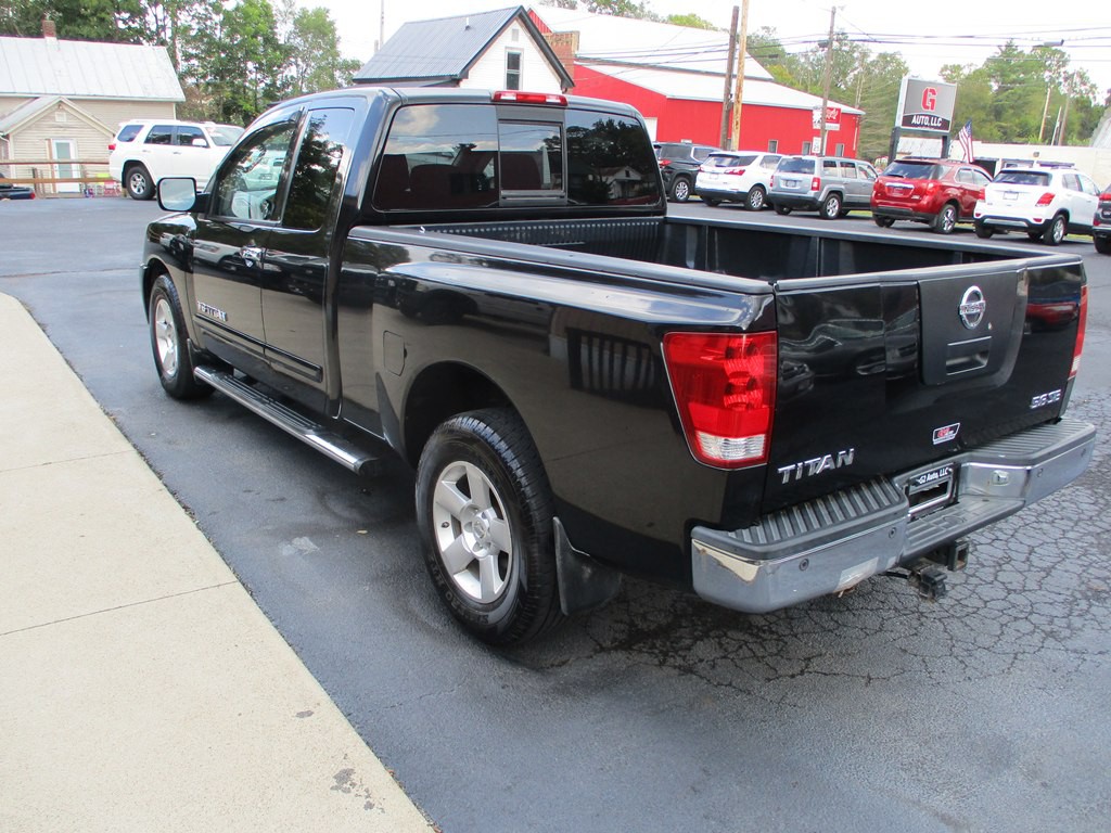 2006 Nissan Titan Image 3