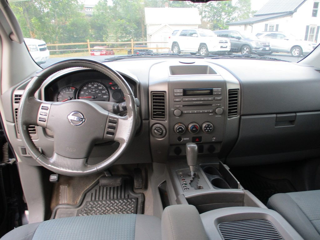2006 Nissan Titan Image 9