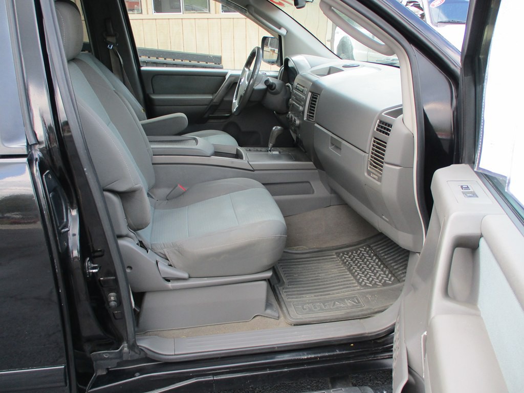 2006 Nissan Titan Image 18