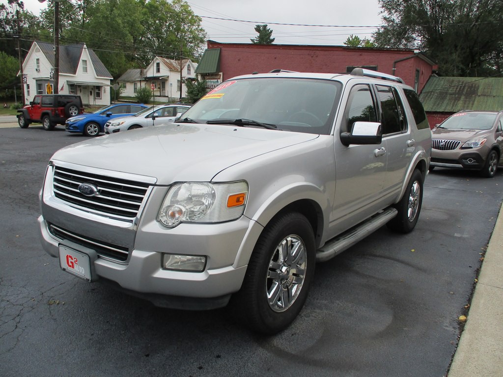 2010 Ford Explorer Image 2