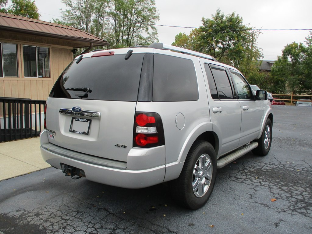 2010 Ford Explorer Image 4