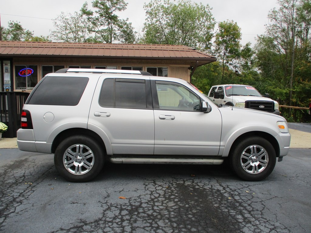 2010 Ford Explorer Image 5
