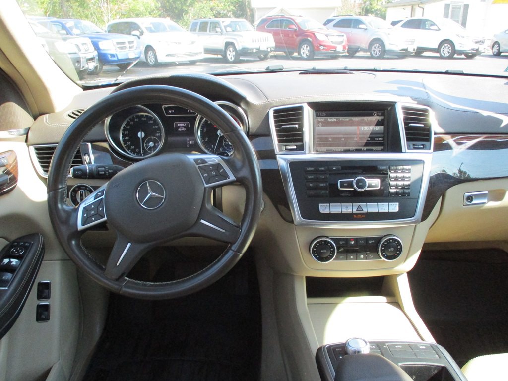 2014 Mercedes-Benz GL-Class Image 8