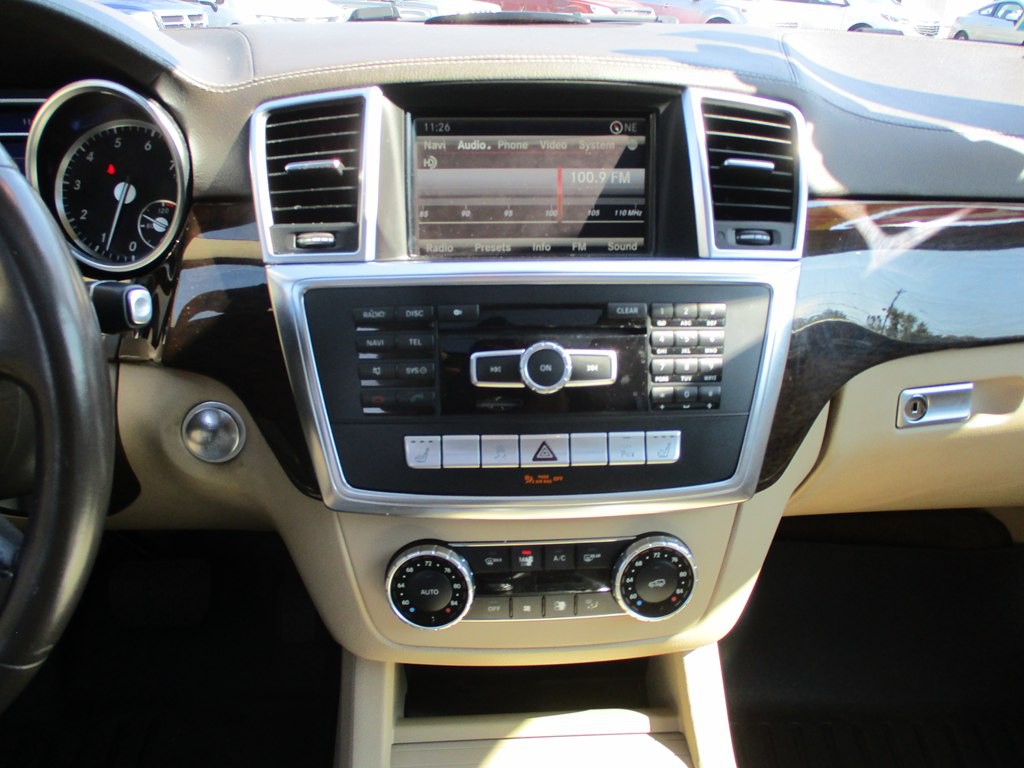 2014 Mercedes-Benz GL-Class Image 9