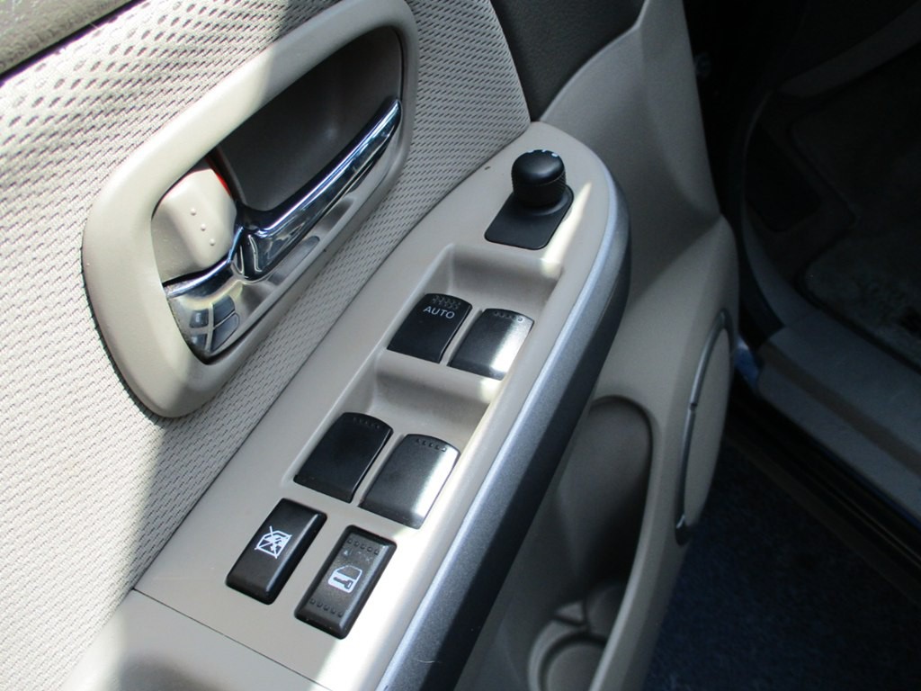 2012 Suzuki Grand Vitara Image 11