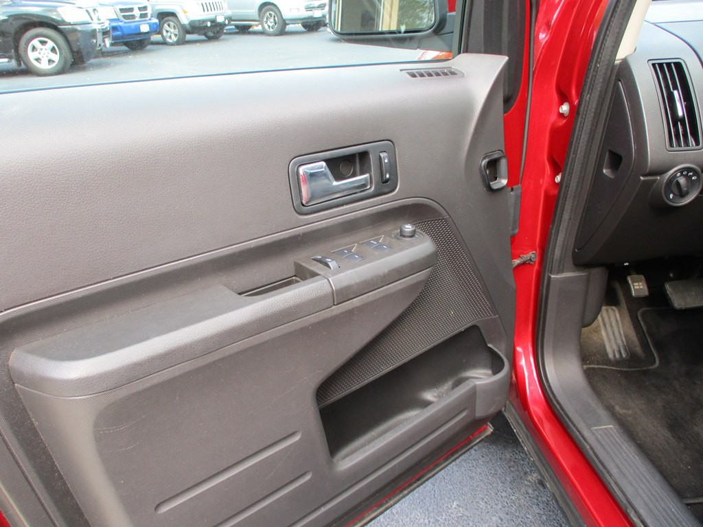 2010 Ford Edge Image 13