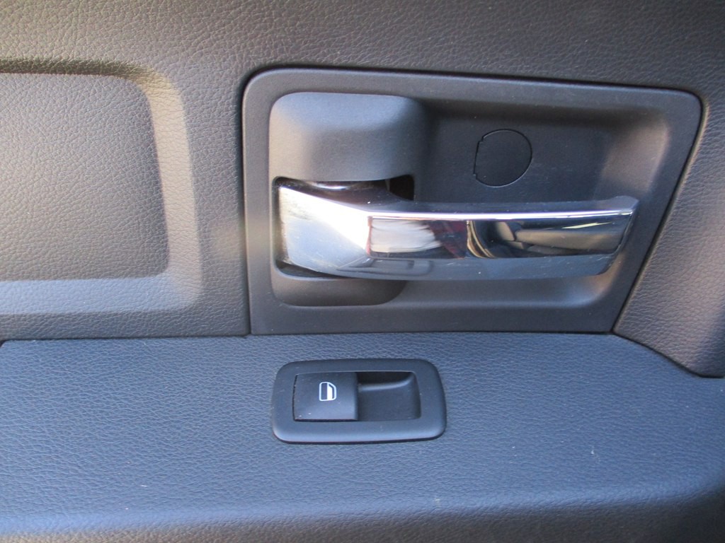 2010 Dodge Ram 1500 Image 13