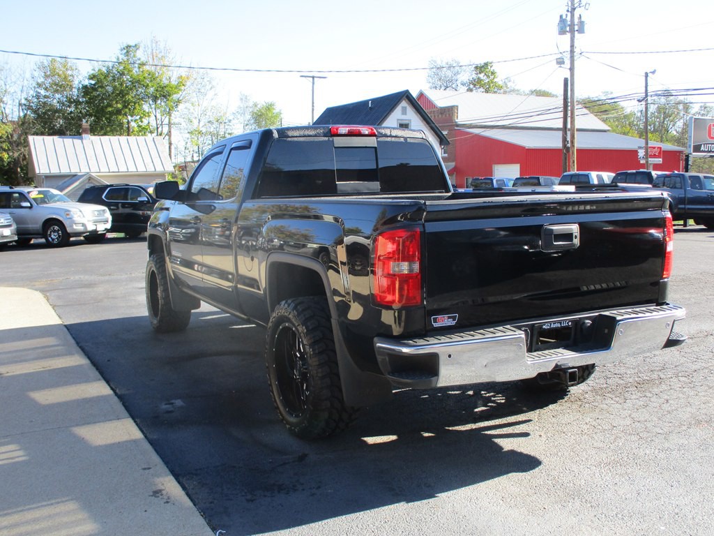 2015 GMC Sierra Image 4