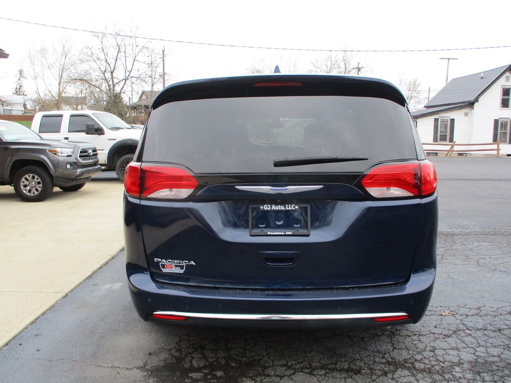 2018 Chrysler Pacifica Image 6