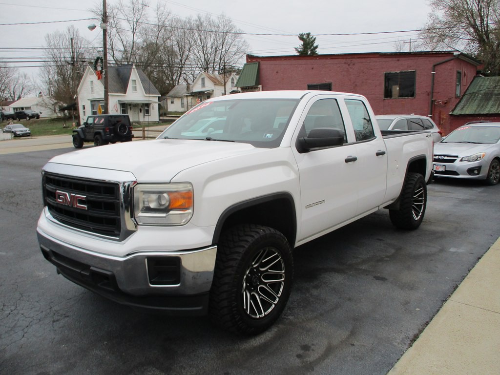 2014 GMC Sierra Image 2