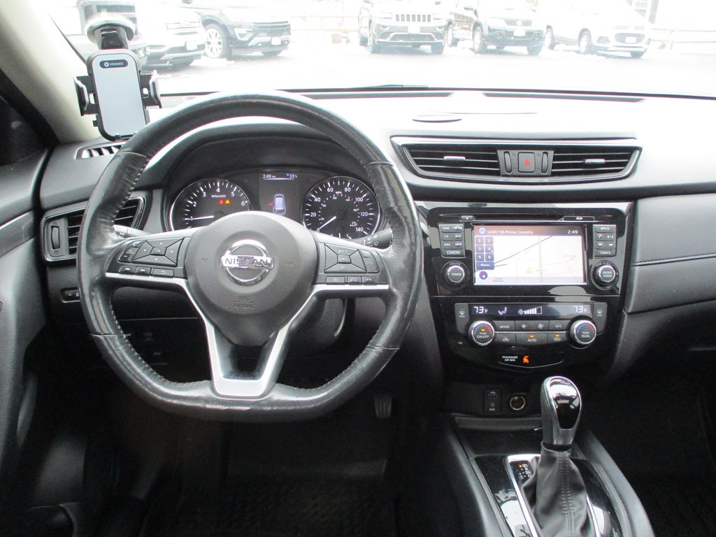 2017 Nissan Rogue Image 8