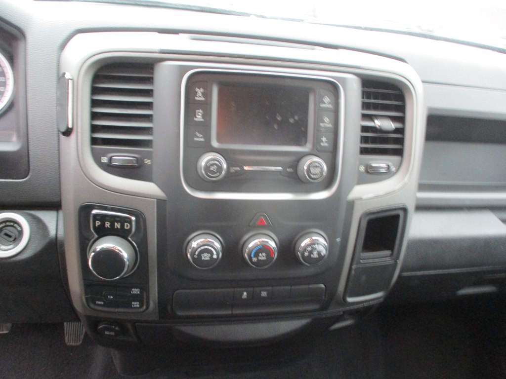 2016 RAM 1500 Image 11