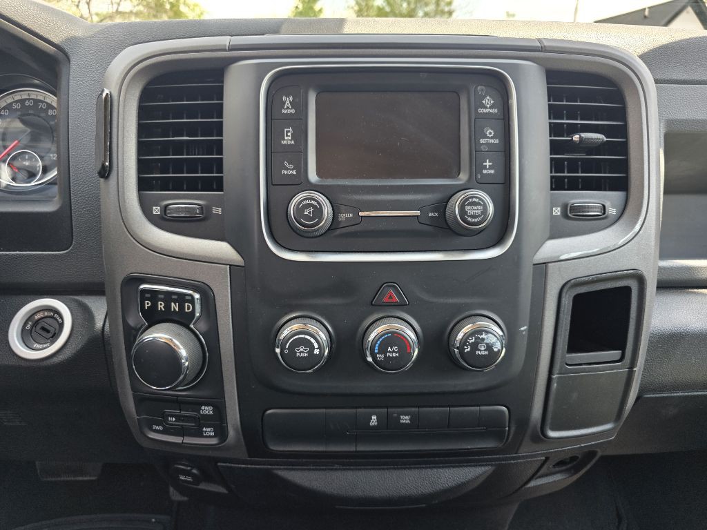 2016 RAM 1500 Image 9