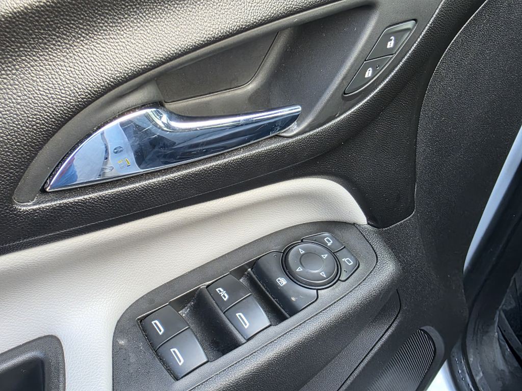 2020 Chevrolet Equinox Image 11