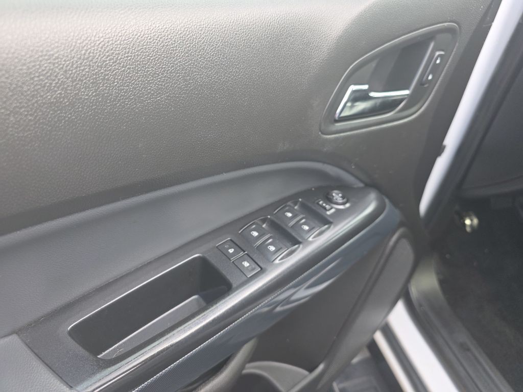 2016 Chevrolet Colorado Image 12