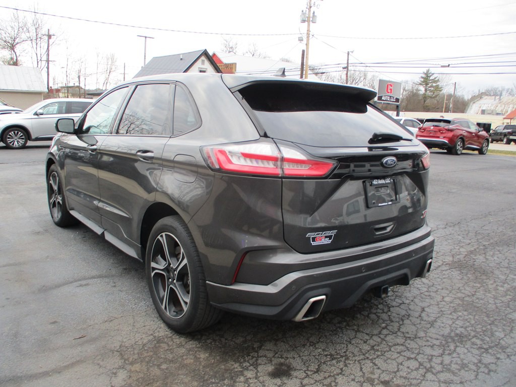 2019 Ford Edge Image 4