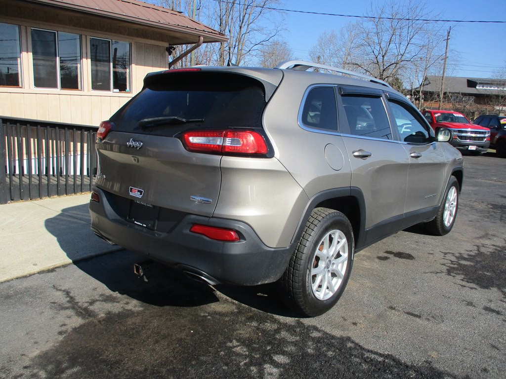 2016 Jeep Cherokee Image 3