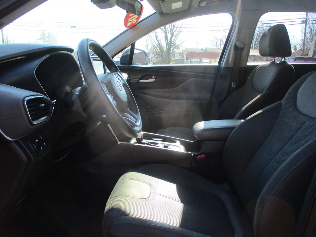 2019 Hyundai Santa Fe Image 10