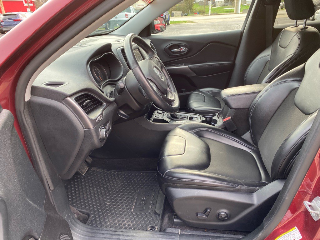 2019 Jeep Cherokee Image 9