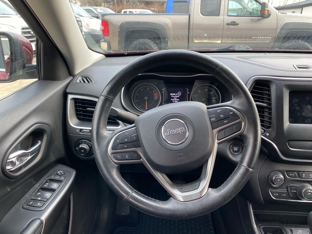 2019 Jeep Cherokee Image 12