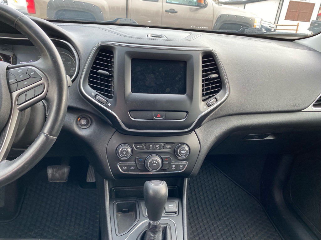 2019 Jeep Cherokee Image 13