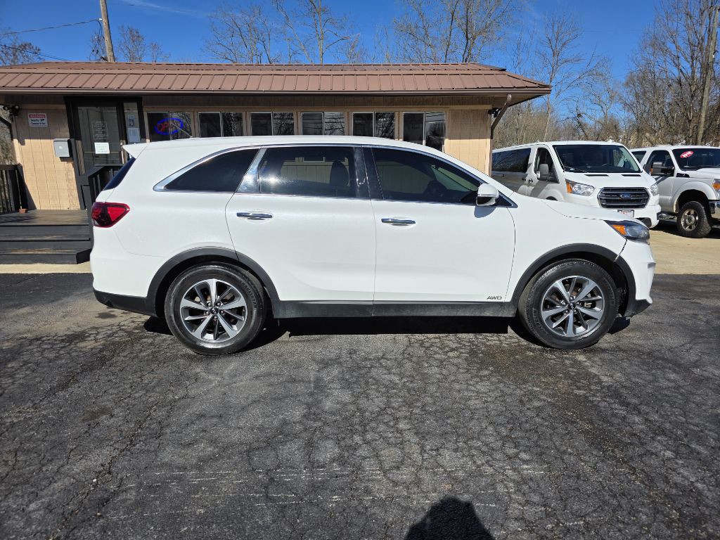 2020 Kia Sorento Image 1