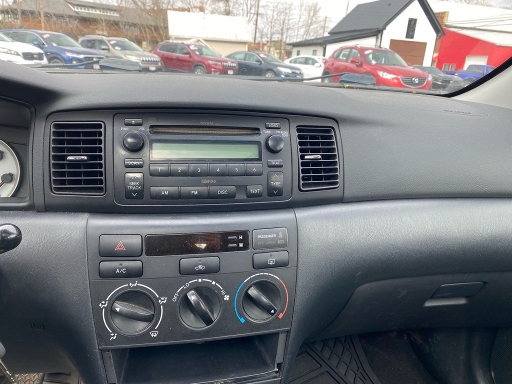 2005 Toyota Corolla Image 12