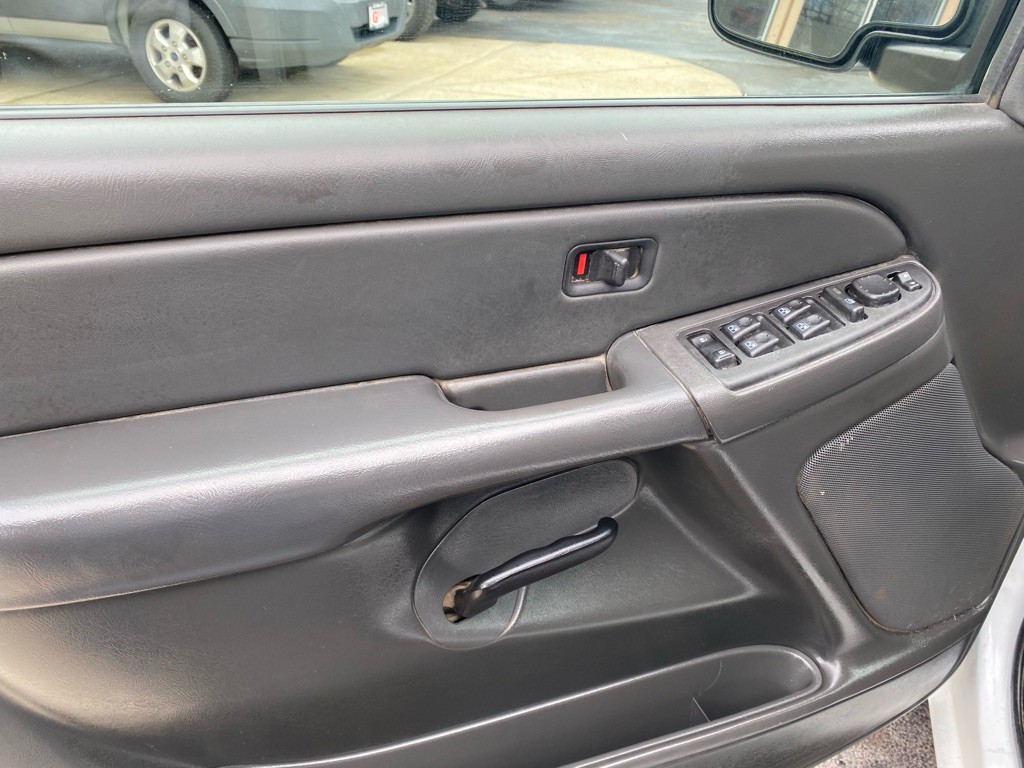 2006 Chevrolet Silverado 1500 Image 8