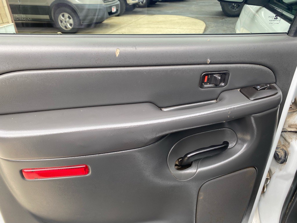 2006 Chevrolet Silverado 1500 Image 13