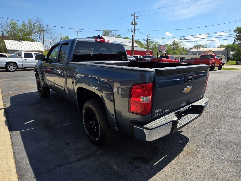2011 Chevrolet Silverado 1500 Image 4