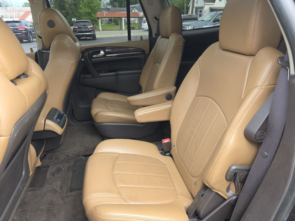 2015 Buick Enclave Image 32