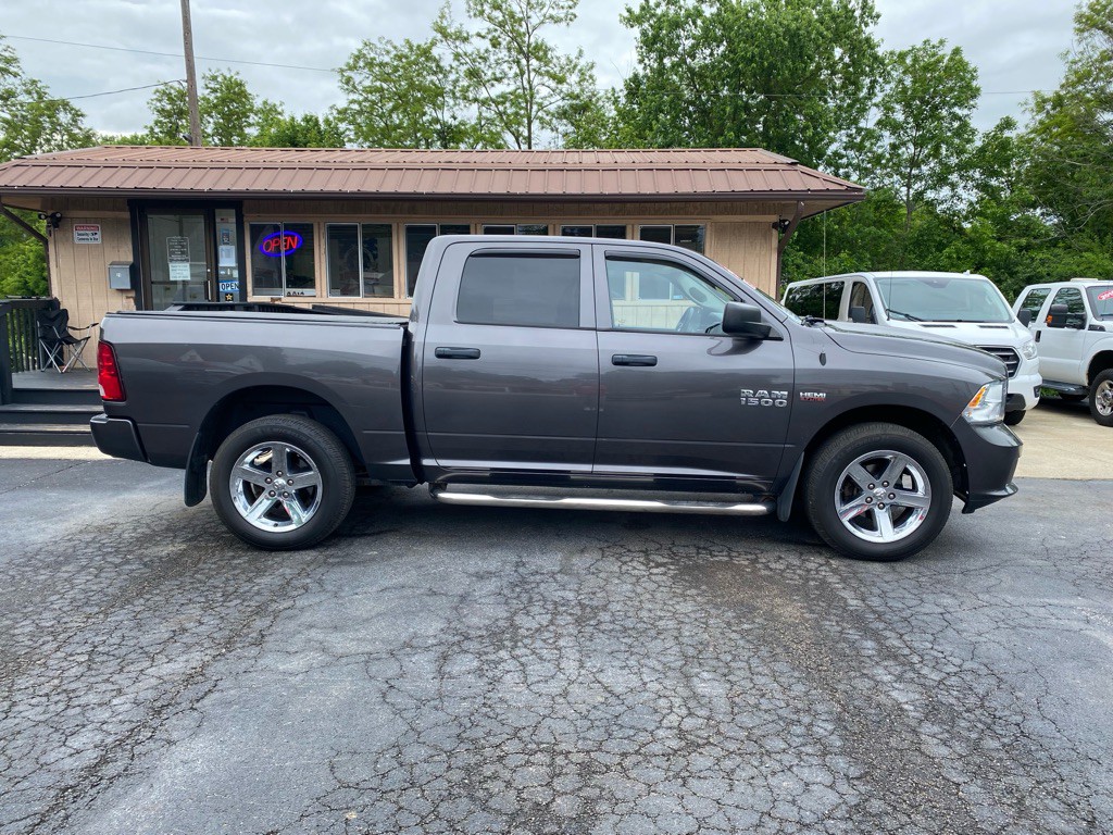 2015 RAM 1500 Image 7