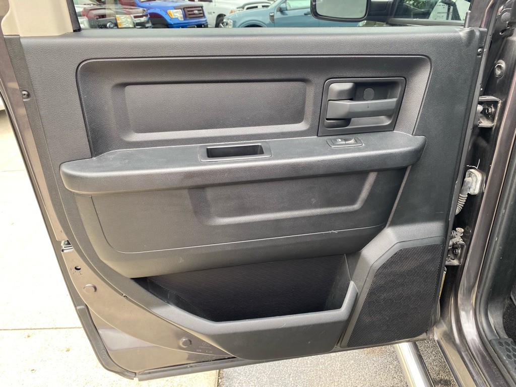 2015 RAM 1500 Image 11