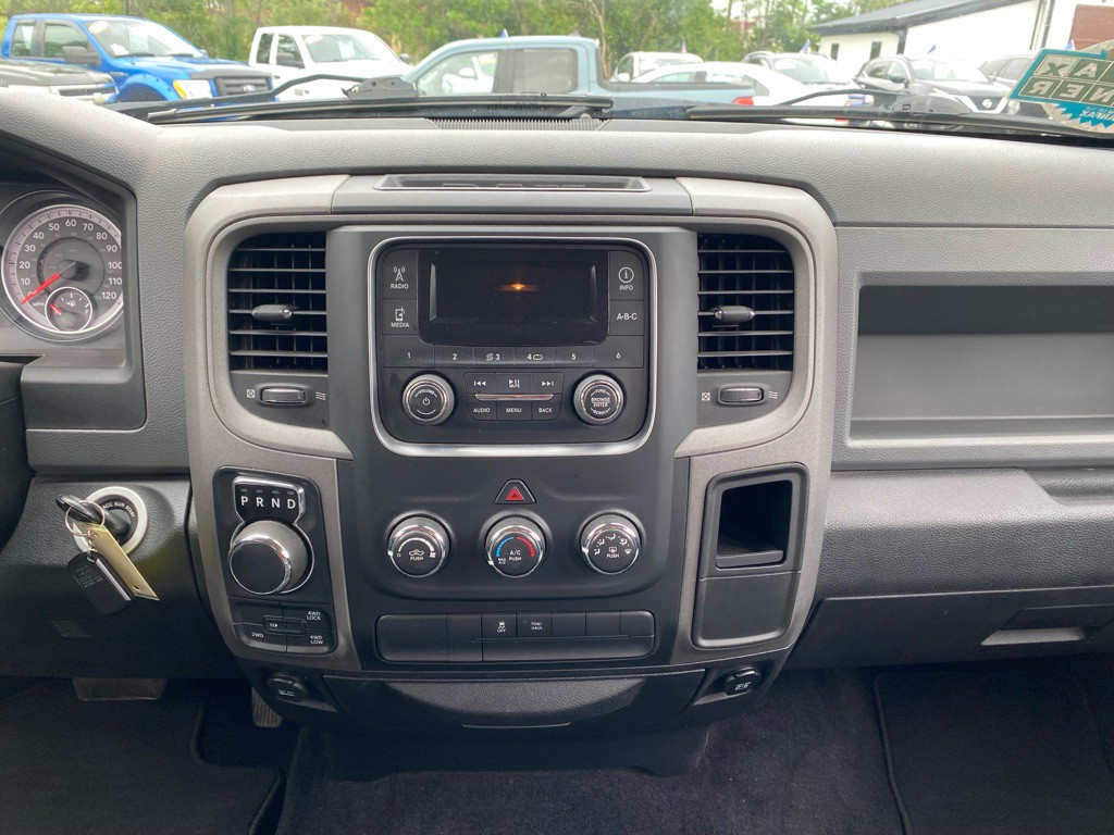 2015 RAM 1500 Image 13