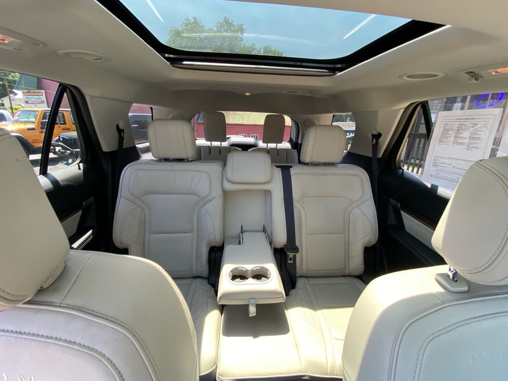2017 Ford Explorer Image 13