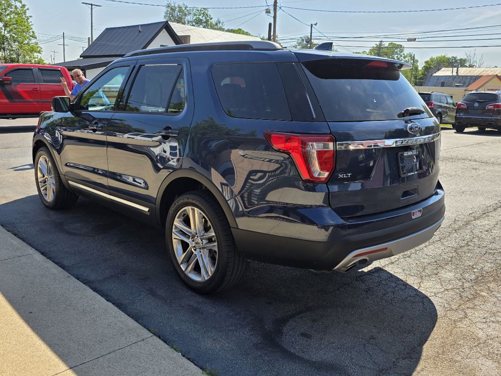 2017 Ford Explorer Image 4