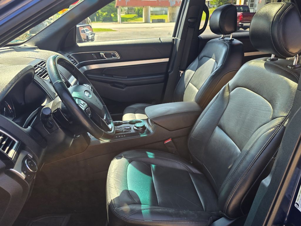 2017 Ford Explorer Image 12