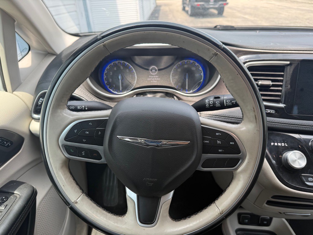 2018 Chrysler Pacifica Image 13