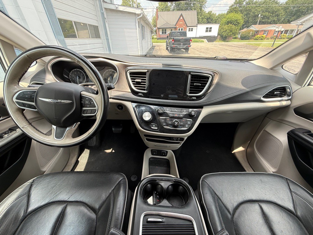 2018 Chrysler Pacifica Image 14