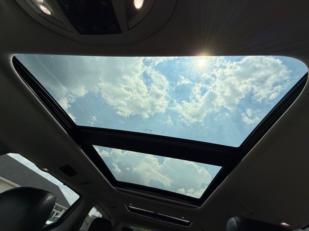 2018 Chrysler Pacifica Image 16