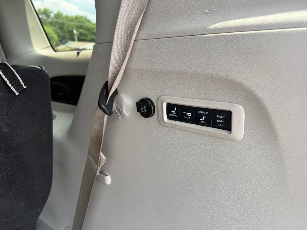 2018 Chrysler Pacifica Image 19