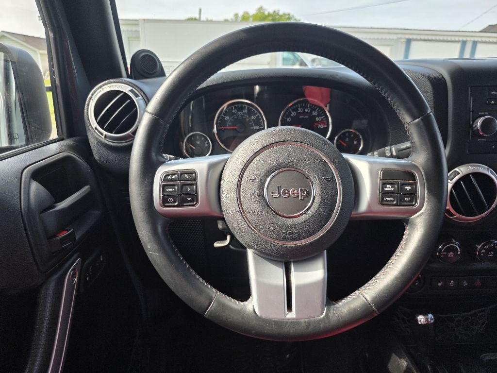 2013 Jeep Wrangler Unlimited Image 11