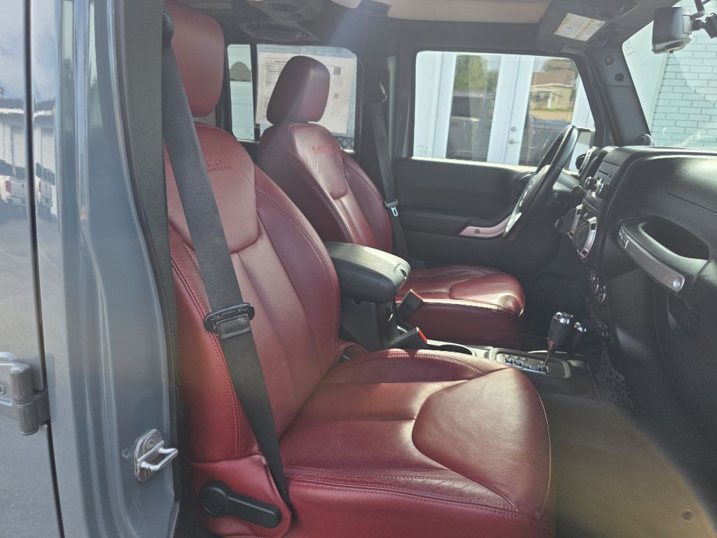 2013 Jeep Wrangler Unlimited Image 15