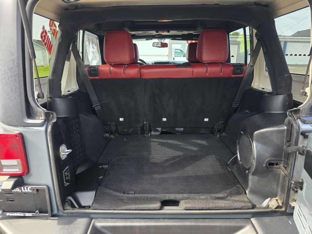 2013 Jeep Wrangler Unlimited Image 17