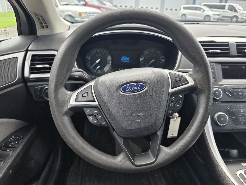 2016 Ford Fusion Image 10