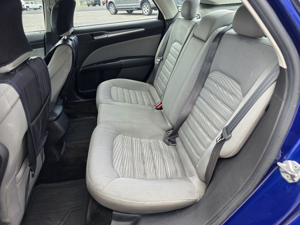 2016 Ford Fusion Image 13
